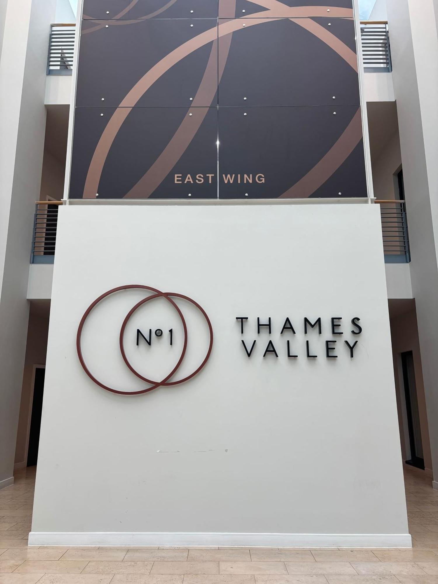 Modern Studio In Bracknell With Free Parking Luaran gambar